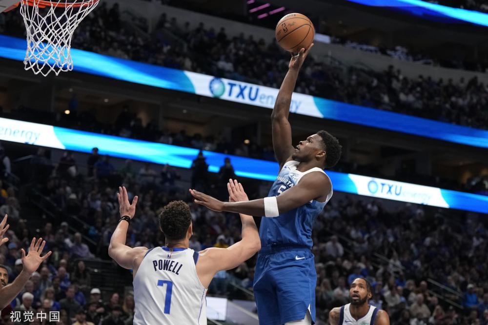 有几位年轻 有几位年轻